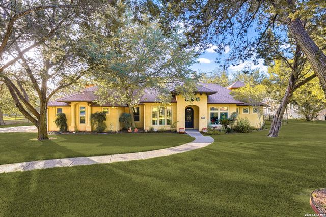 8803 TUSCAN HILLS DR, San Antonio, TX 78266