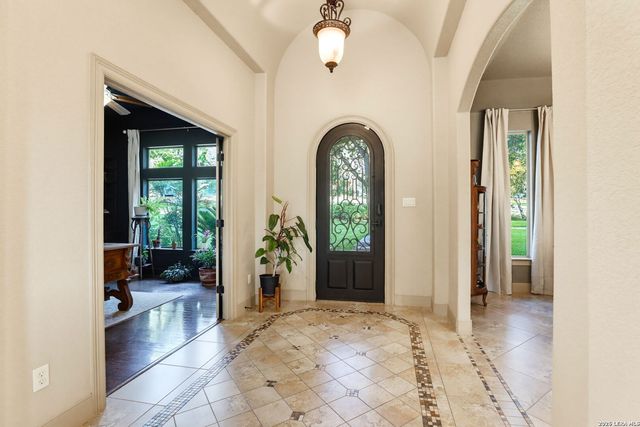 8803 TUSCAN HILLS DR, San Antonio, TX 78266