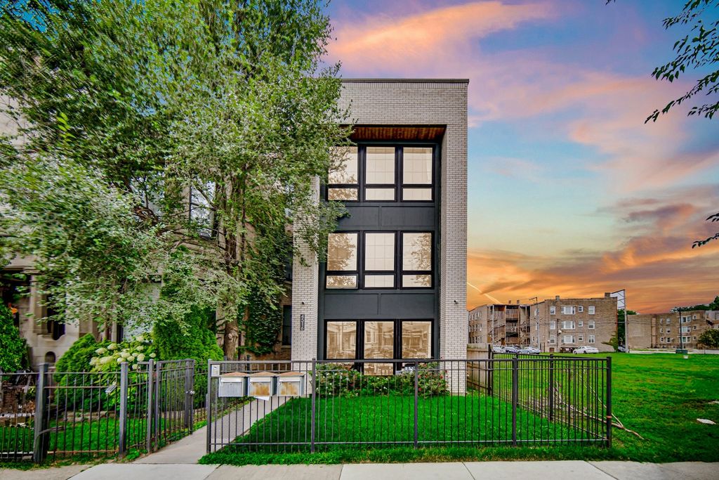 4516 S Indiana Avenue 2, Chicago, IL 60653 — photo 2