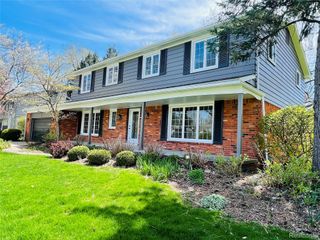 600 SEDGEFIELD Drive, Bloomfield Charter Township, MI 48304