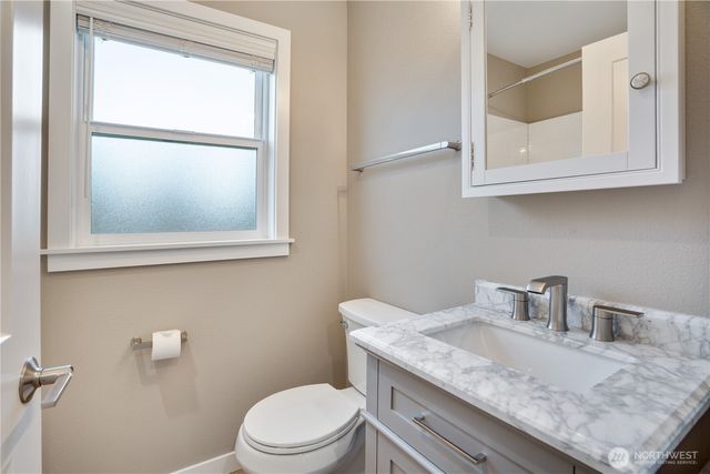 7611 27th Street W, Tacoma, WA 98466