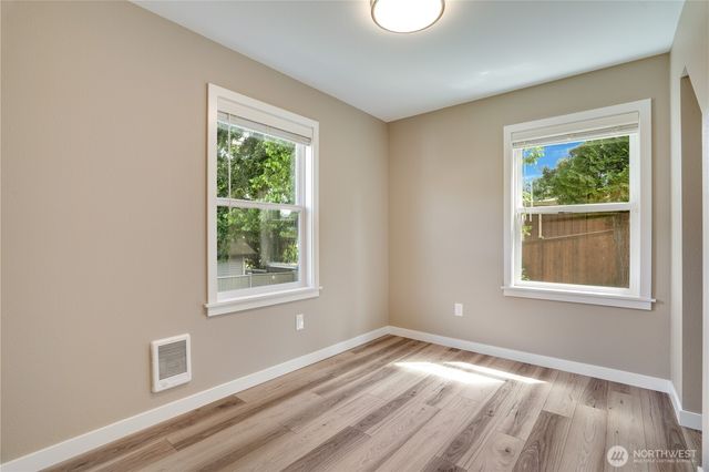 7611 27th Street W, Tacoma, WA 98466