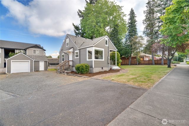 7611 27th Street W, Tacoma, WA 98466