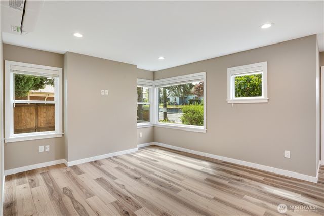 7611 27th Street W, Tacoma, WA 98466