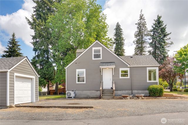 7611 27th Street W, Tacoma, WA 98466