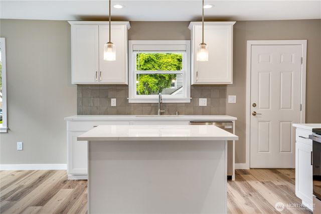 7611 27th Street W, Tacoma, WA 98466