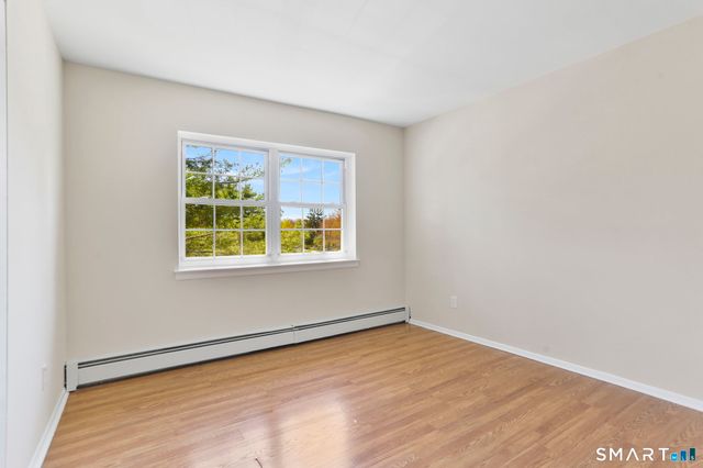 1070 New Haven Avenue 72, Milford, CT 06460