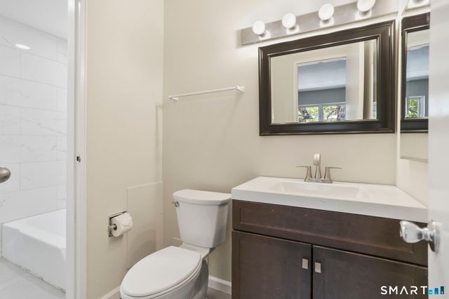 1070 New Haven Avenue 72, Milford, CT 06460