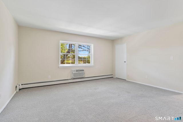 1070 New Haven Avenue 72, Milford, CT 06460