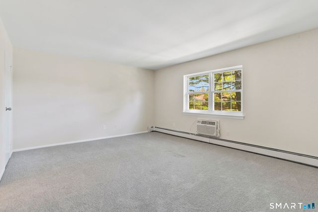 1070 New Haven Avenue 72, Milford, CT 06460