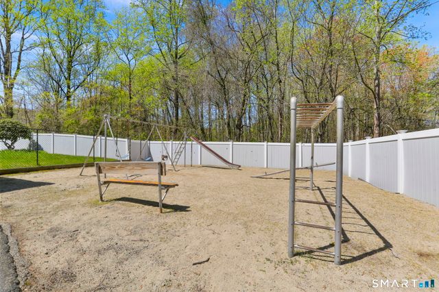 1070 New Haven Avenue 72, Milford, CT 06460