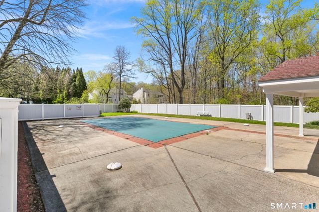 1070 New Haven Avenue 72, Milford, CT 06460