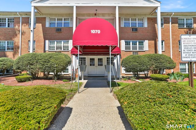 1070 New Haven Avenue 72, Milford, CT 06460