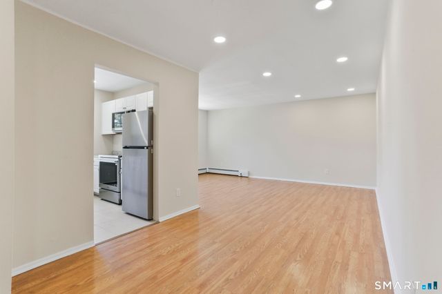 1070 New Haven Avenue 72, Milford, CT 06460