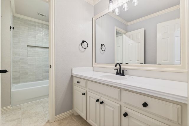 8232 Fenwick Drive, North Richland Hills, TX 76182