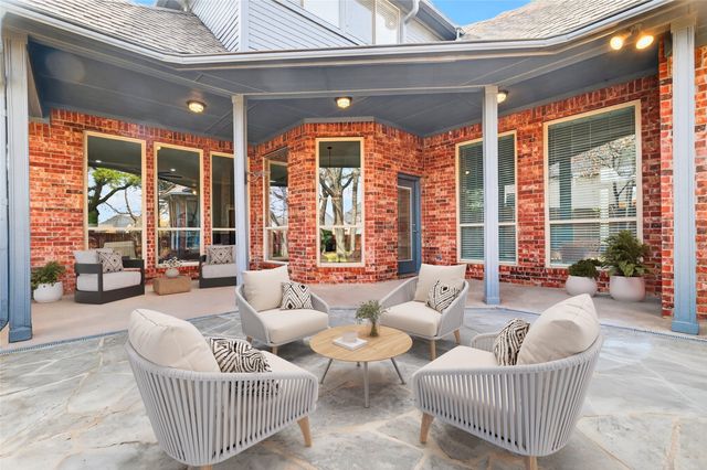 8232 Fenwick Drive, North Richland Hills, TX 76182