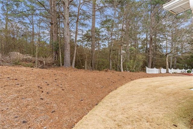 315 Lewisburg Drive, Mcdonough, GA 30253