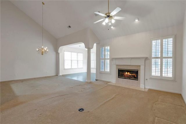 315 Lewisburg Drive, Mcdonough, GA 30253