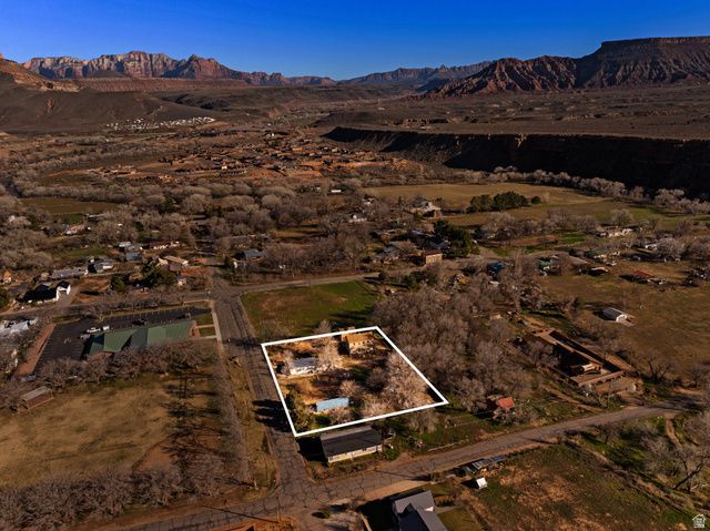 83 W 100 S, Virgin, UT 84779