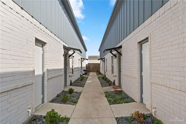 1631 Playa Drive, Weslaco, TX 78596