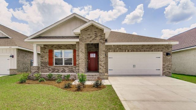 8033 Fir Tree Drive, Milton, FL 32583