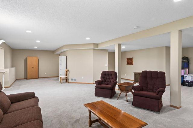 4514 Impatiens Avenue N, Brooklyn Park, MN 55443