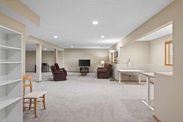 4514 Impatiens Avenue N, Brooklyn Park, MN 55443