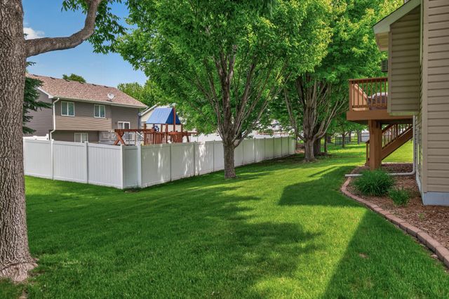 4514 Impatiens Avenue N, Brooklyn Park, MN 55443