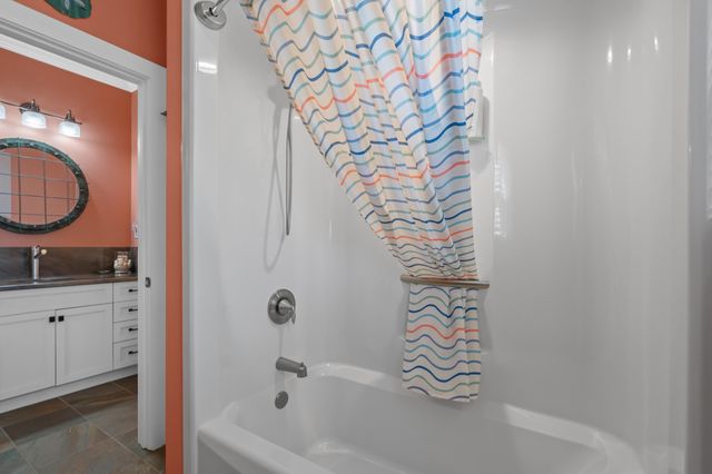 318 N Oak Dr., Surfside Beach, SC 29575