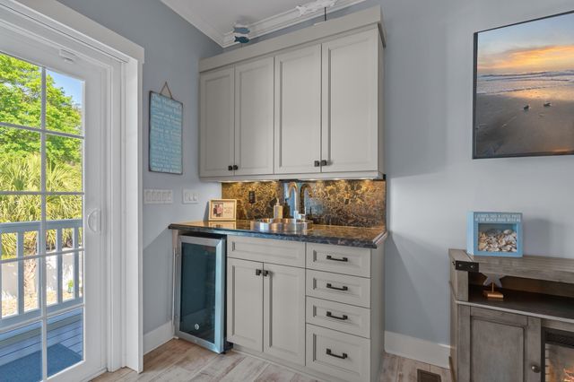 318 N Oak Dr., Surfside Beach, SC 29575