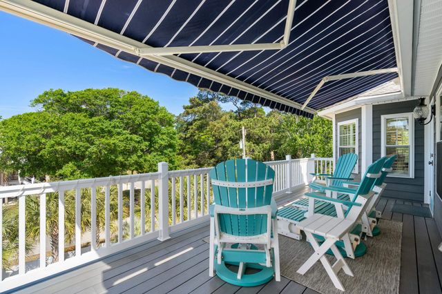 318 N Oak Dr., Surfside Beach, SC 29575