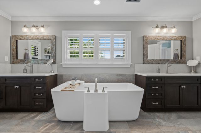 318 N Oak Dr., Surfside Beach, SC 29575