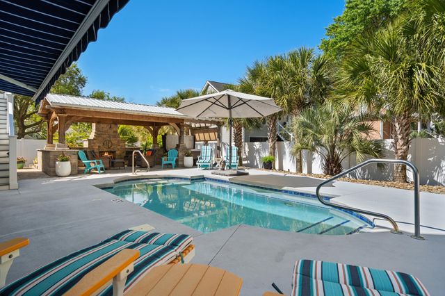 318 N Oak Dr., Surfside Beach, SC 29575