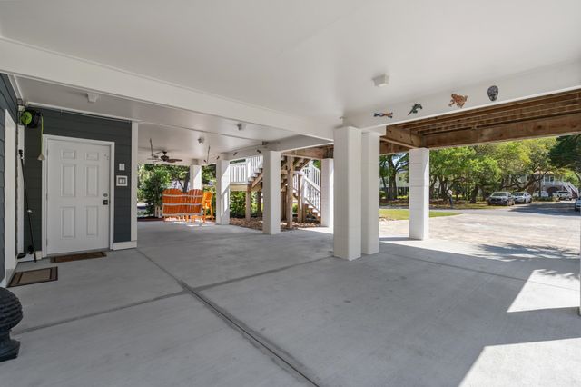 318 N Oak Dr., Surfside Beach, SC 29575