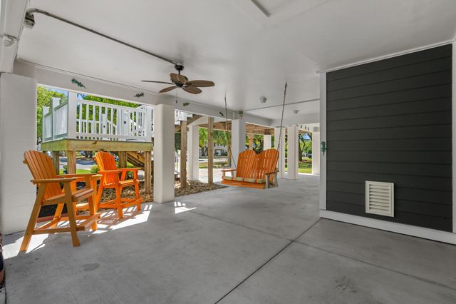 318 N Oak Dr., Surfside Beach, SC 29575