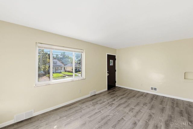 555 Greenwell Avenue, Delhi Twp, OH 45238
