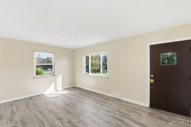 555 Greenwell Avenue, Delhi Twp, OH 45238