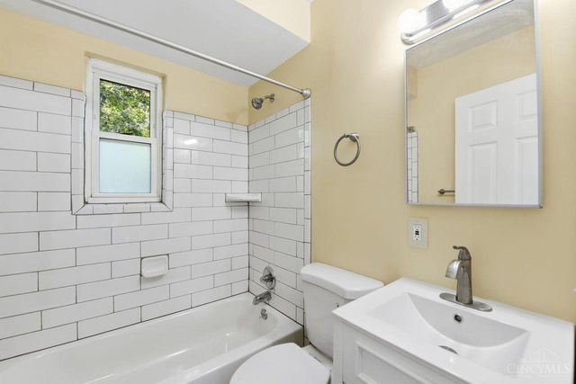 555 Greenwell Avenue, Delhi Twp, OH 45238
