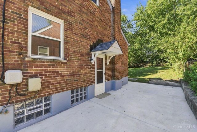 555 Greenwell Avenue, Delhi Twp, OH 45238