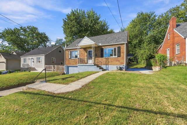 555 Greenwell Avenue, Delhi Twp, OH 45238