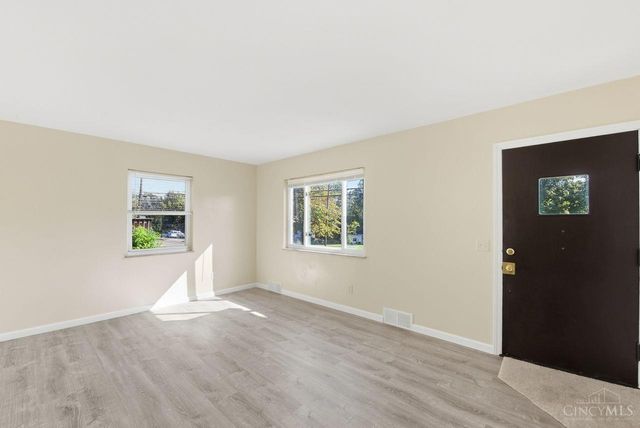 555 Greenwell Avenue, Delhi Twp, OH 45238
