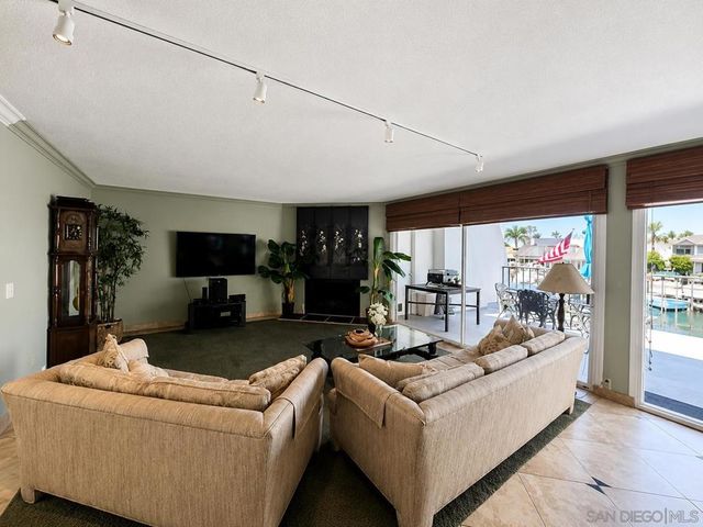 92 Antigua, Coronado, CA 92118