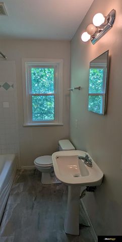 409 W 30 Avenue, Bellevue, NE 68005