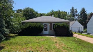 409 W 30 Avenue, Bellevue, NE 68005