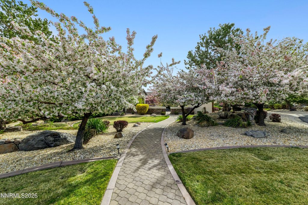 Image 3 of property listing at 3670 Spirit Bluff Court, Reno, NV 89511