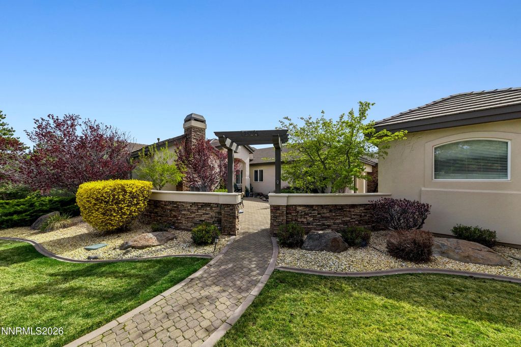 Image 7 of property listing at 3670 Spirit Bluff Court, Reno, NV 89511