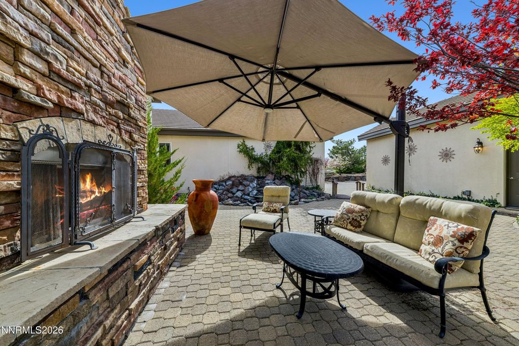 Image 8 of property listing at 3670 Spirit Bluff Court, Reno, NV 89511