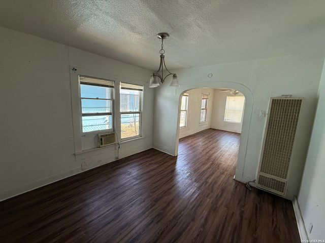 1504 Hays, San Antonio, TX 78202