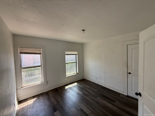 1504 Hays, San Antonio, TX 78202
