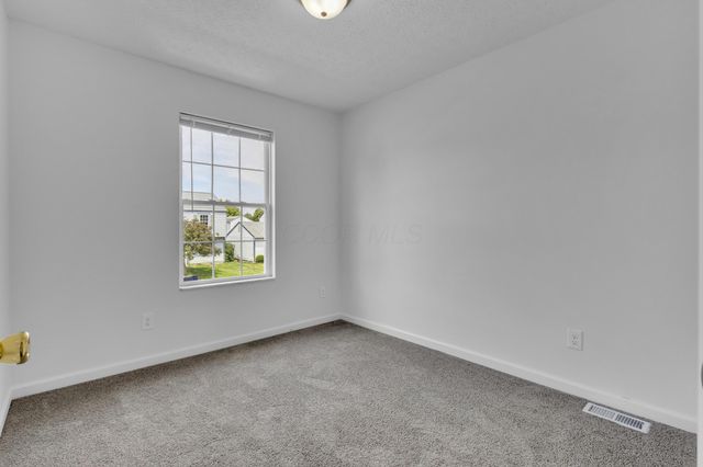 2243 Golden Leaf Lane, Columbus, OH 43223